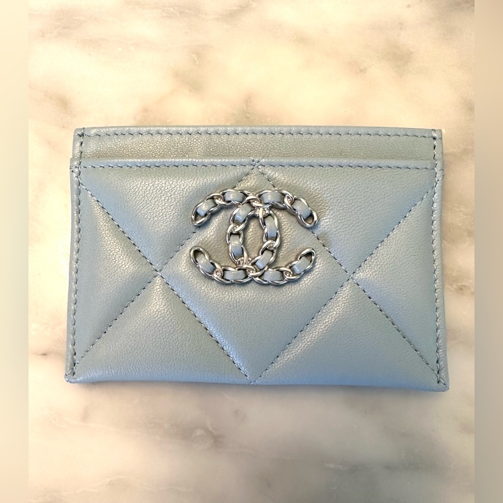 Chanel card holder - Picture 3 of 9